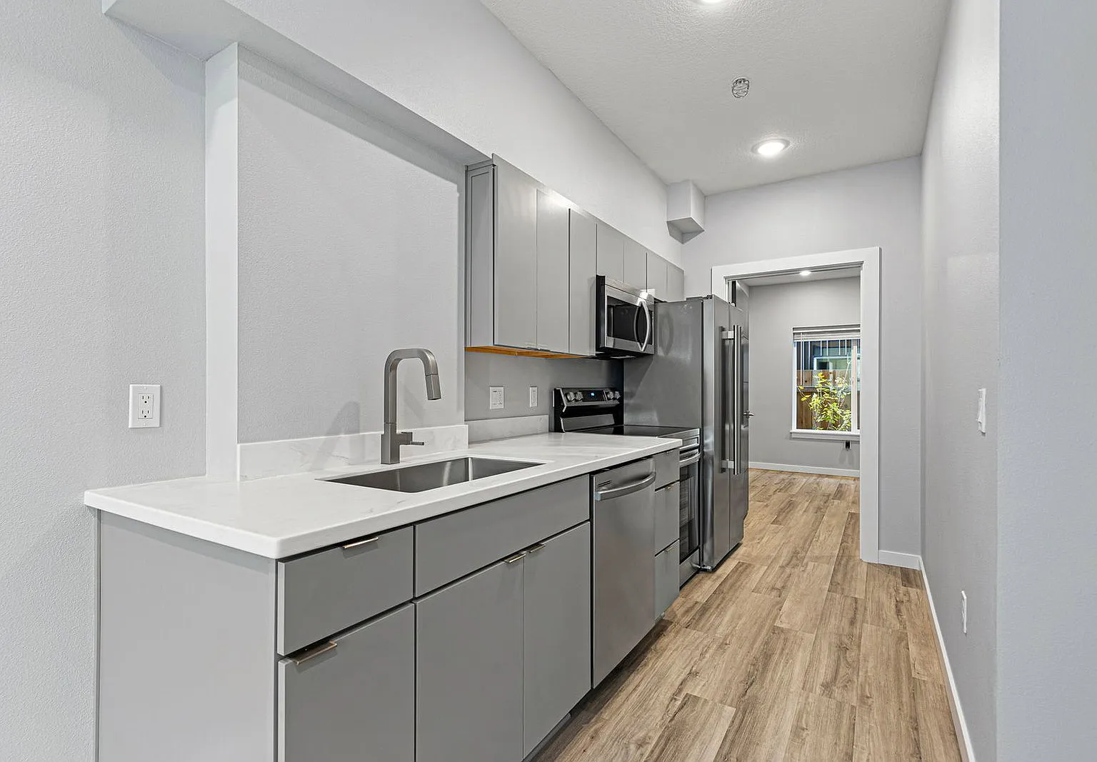1 bed, 1.0 bath, 515 sqft, $1,350 — Photo 1