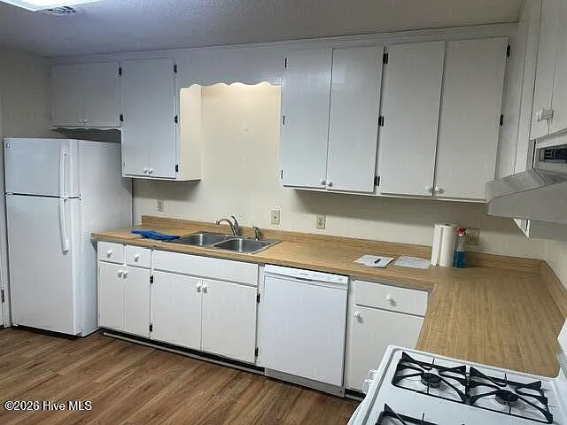 415 N Saylor St #425 — Photo 5