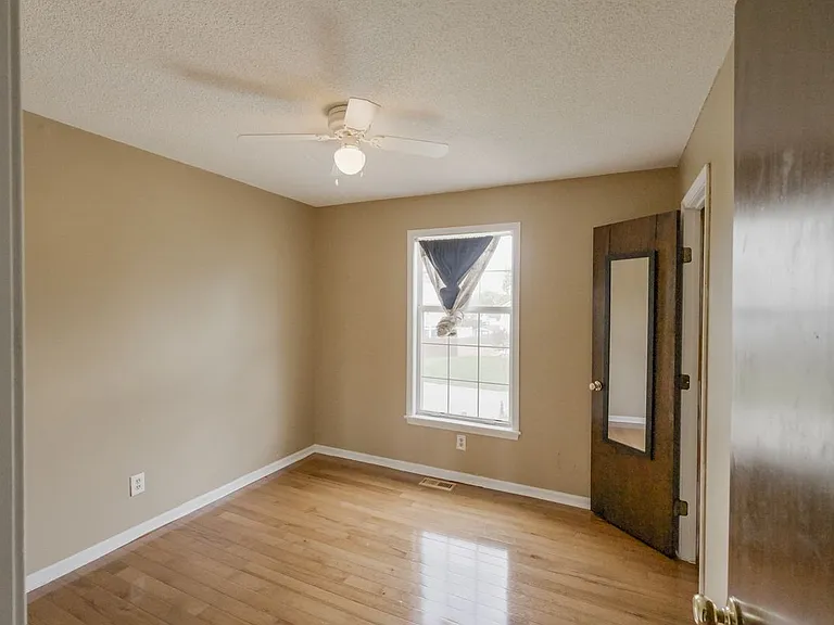 10725 Cleveland Ave — Photo 7