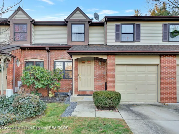 81 Greensward Lane, Cherry Hill, NJ 08002