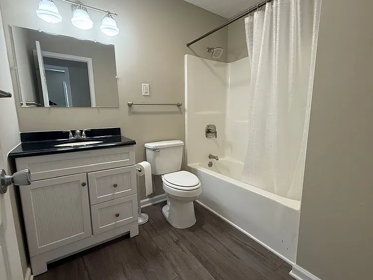 3706 Hoyt Ave — Photo 17