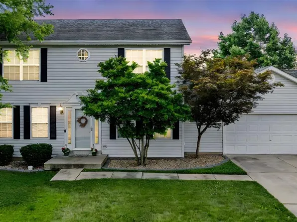 2330 Eagle Pines Dr, Saint Charles, MO 63303
