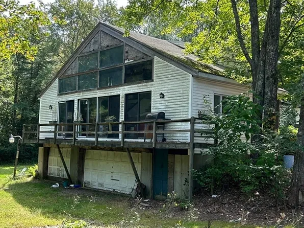 507 Forest St, Rockland, MA 02370