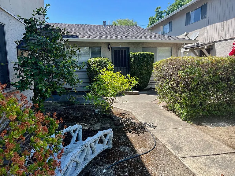 MILLER — Photo 1