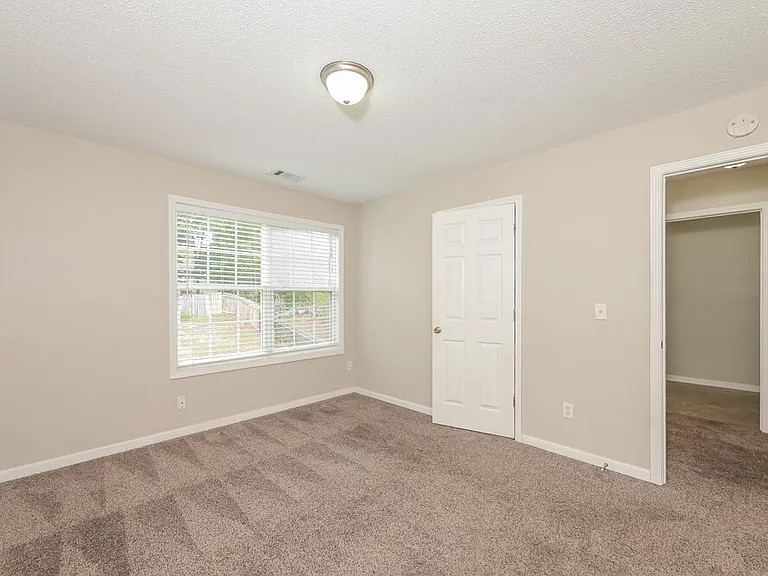2083 Reserve Pkwy — Photo 14