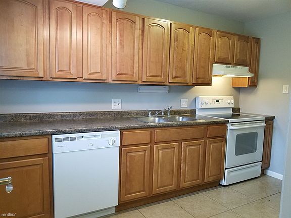 2nd image of 680 Mark Twain Dr