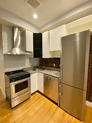 Rented by Native Real Estate LLC | media 6