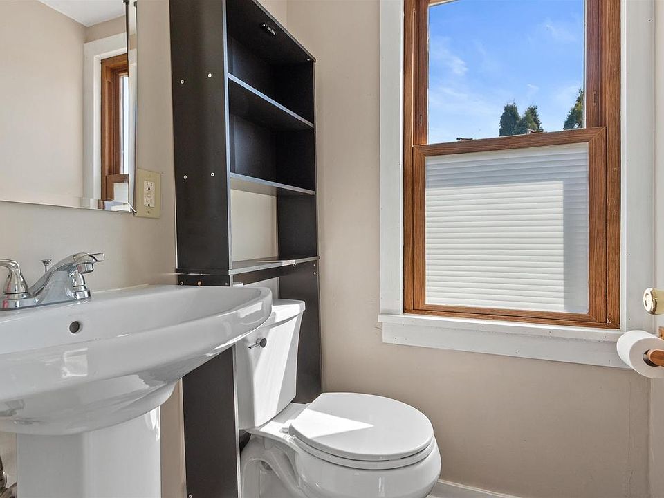 14th image of 1021 MCKINLEY STREET