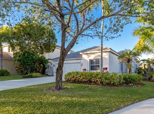 587 Willow Bend Rd, Weston, FL 33327