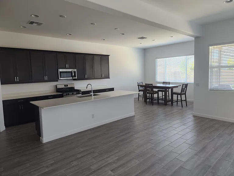 16833 W Smoketree Dr — Photo 4
