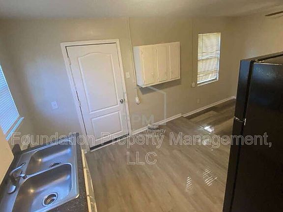 4th image of 4422 Suncrest Dr