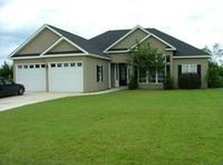 223 Stonegate Ln, Albany, GA 31721