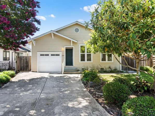 222 College Ave, Mountain View, CA 94040