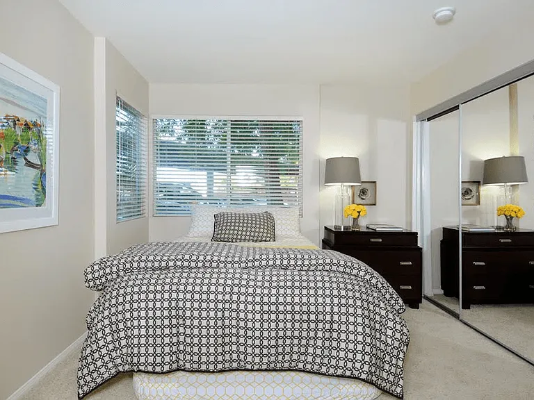 Villa Boutique Apartment Homes — Photo 24