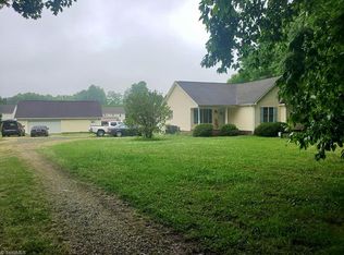 4412 Fairland Ct, Burlington, NC 27215