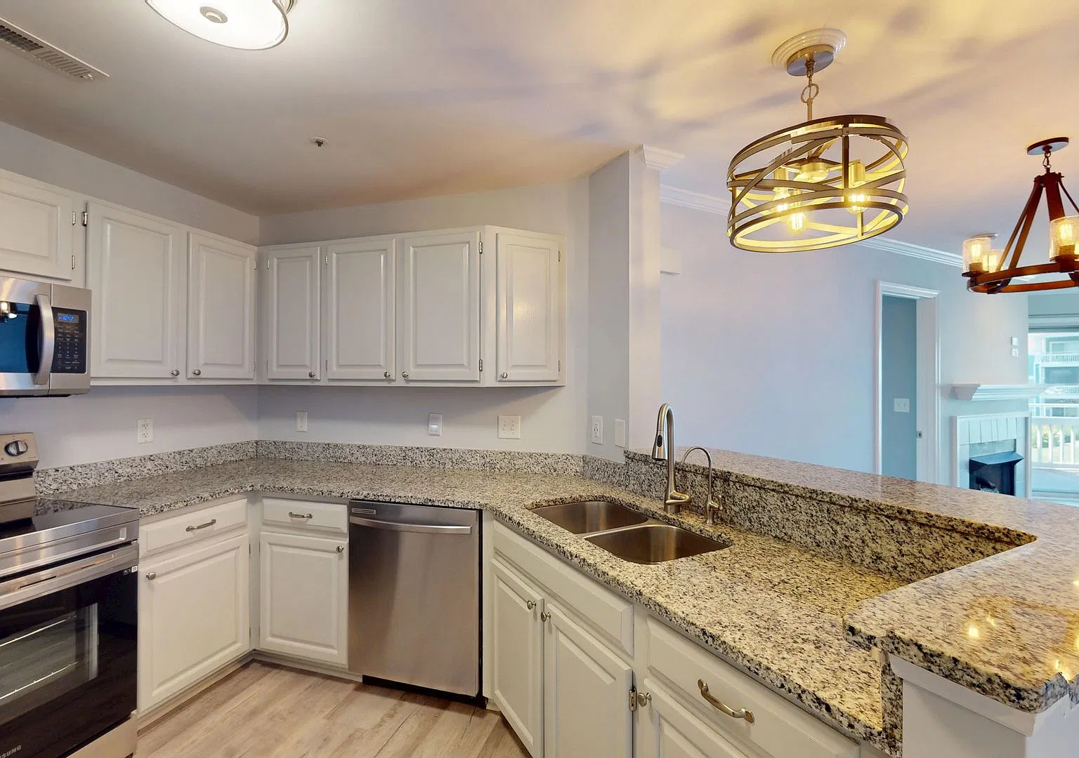 Waterfront Condo Fully Renovated for Lease on Lake Norman at Davidson Landing — Photo 3