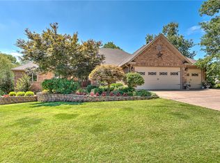 2 Windemere, Bentonville, AR 72712