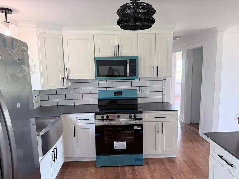 2760 Niagara Rd — Photo 6