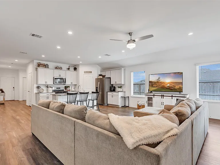 1012 Llano Trl — Photo 25