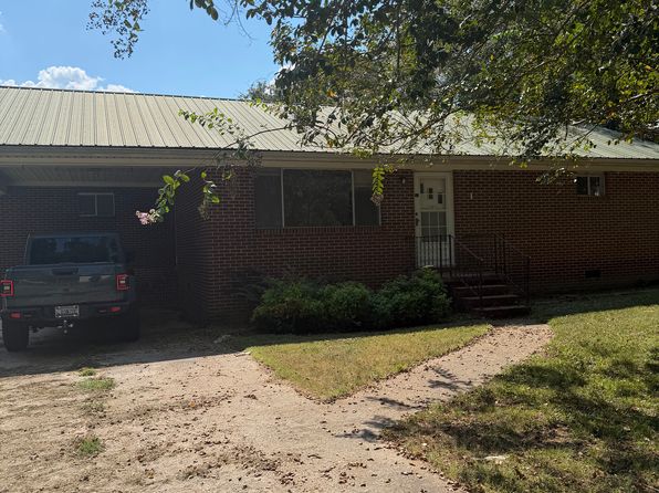 207 Kansas Ave