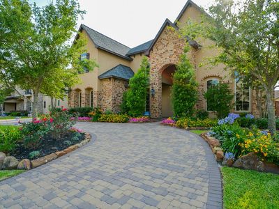 18619 N Frio River Cir, Cypress, TX, 77433