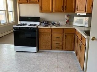 193 Mammoth Rd UNIT 3, Lowell, MA 01854