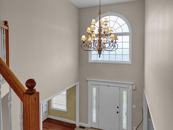 5th image of 144 Robby Dr