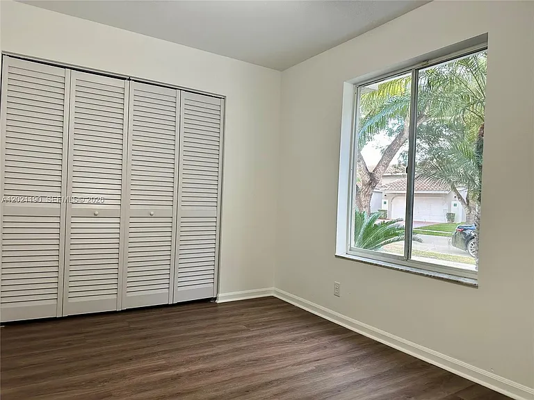 814 Heron Rd — Photo 23