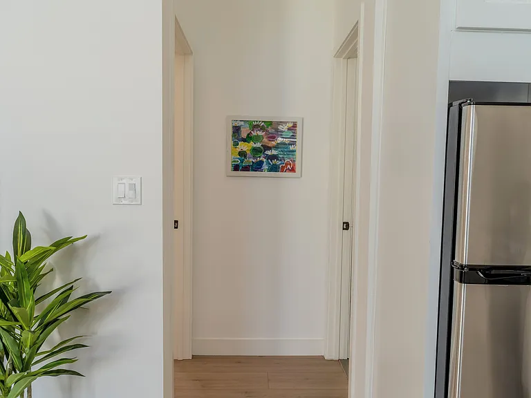4646 Goodland Ave — Photo 16