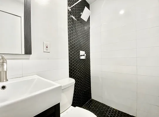 Rented by Voro NYC | media 13