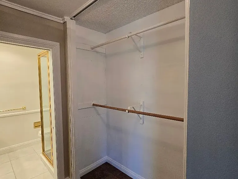 3030 El Camino Ave — Photo 12