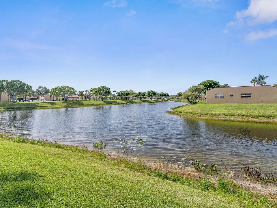144 Lake Carol Dr