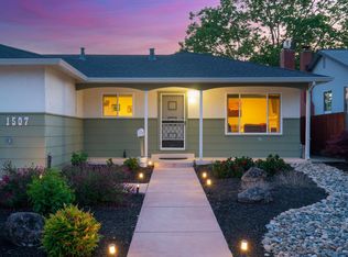 1507 Oakleaf Ave, Healdsburg, CA