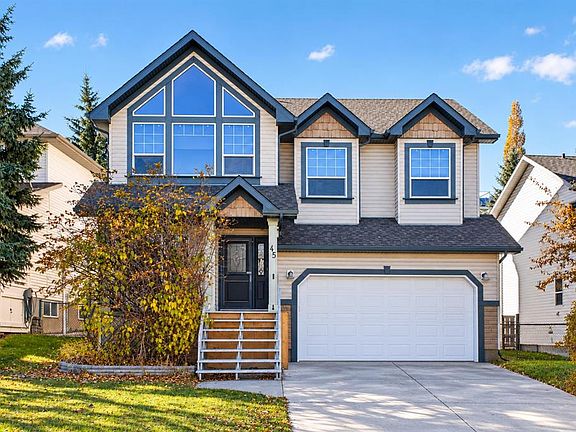 3rd image of 45 NE Bow Ridge Dr