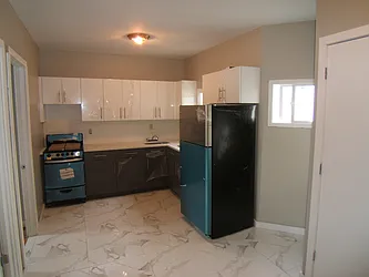 Rented by Joel Weisz, LREB