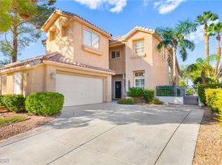 9136 Eagle Ridge Dr, Las Vegas, NV 89134