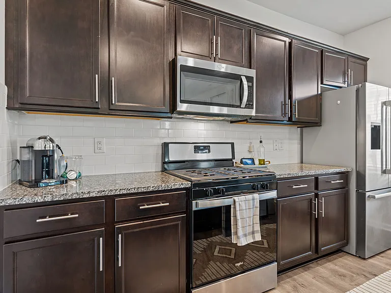 1009 Chiles Dr — Photo 31