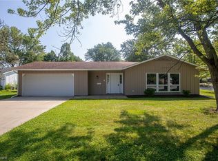 729 Surrey Cir, Berea, OH 44017