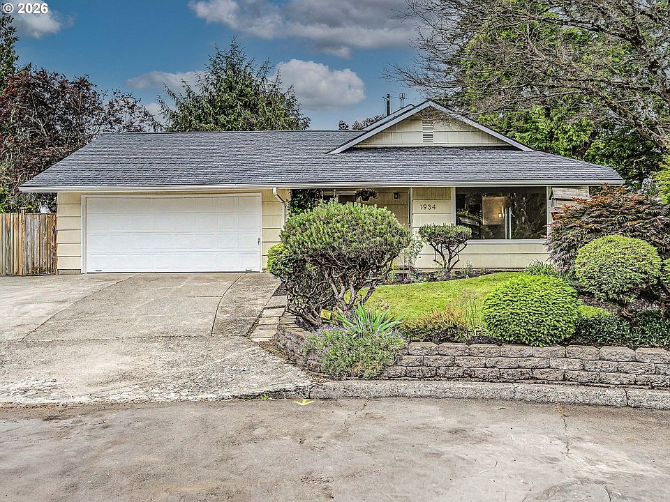 1st image of 1934 SE 155th Pl
