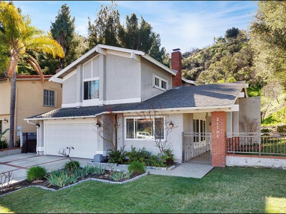 1st image of 21706 Planewood Dr