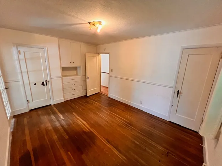 1438 Sherman Ave — Photo 14