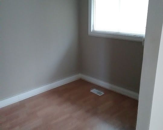 2nd image of 1775 Roosevelt Ave