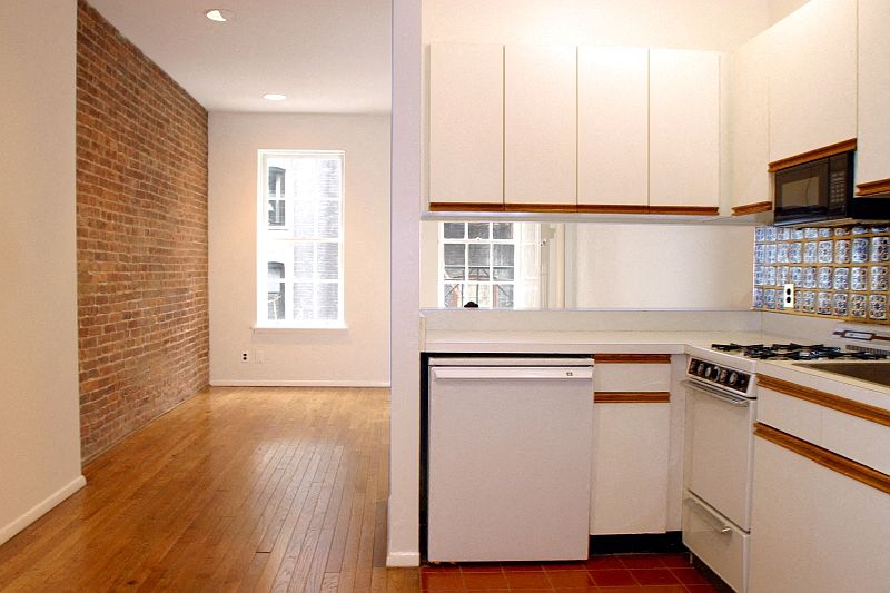 1st image of 235 E 81st St APT 3RW