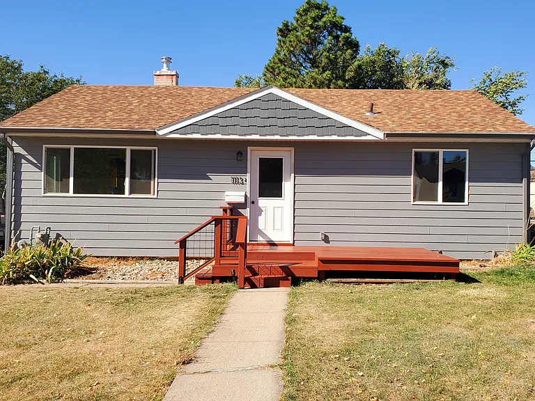 1113 Northeast Dr — Photo 1
