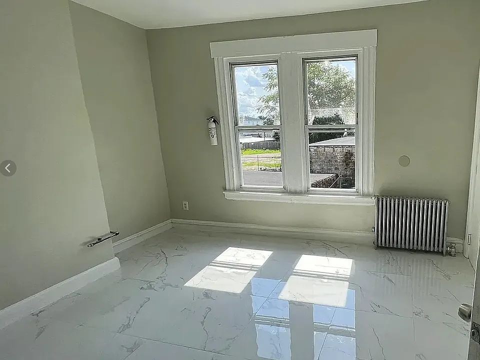 51 Hawkins St #2