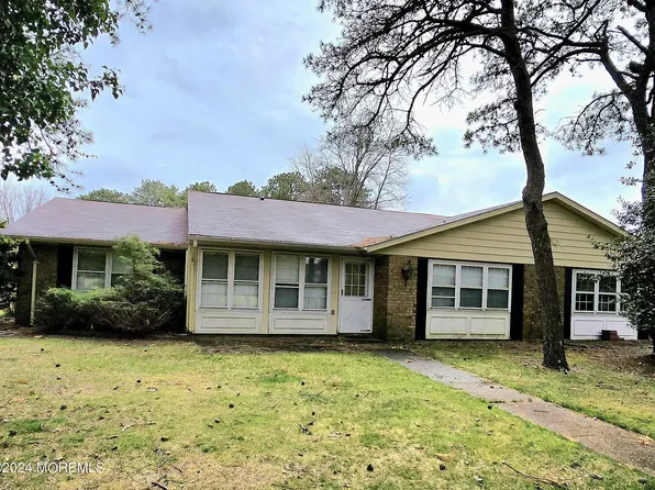 66A Cambridge Circle, Manchester, NJ 08759