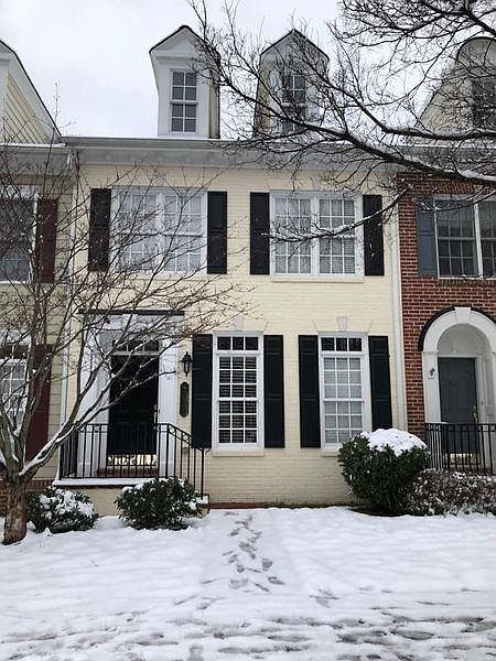 1st image of 1206 Hyde Ln
