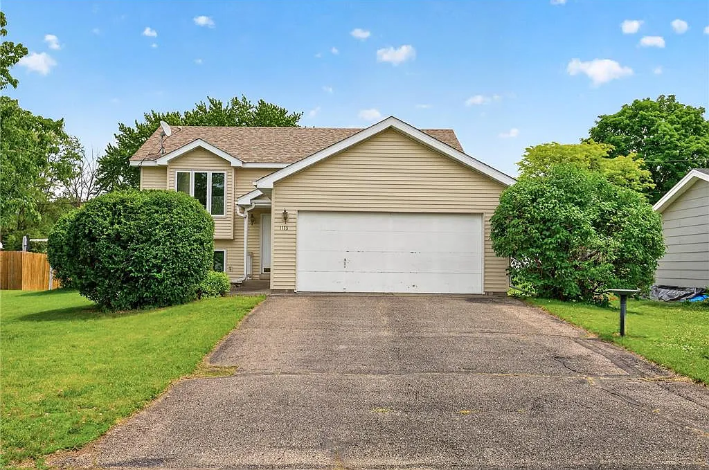 4 bed, 1614 sqft, $2,700 — Photo 1