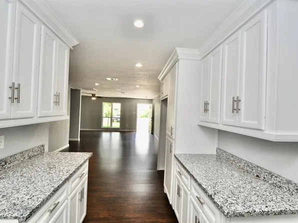 4816 Dabney St, Houston, TX 77026