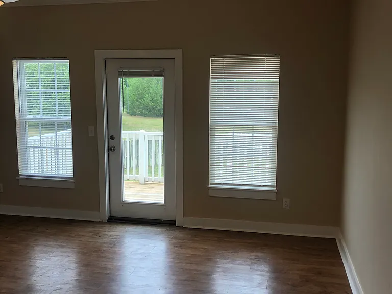290 Twin Oaks Dr #B — Photo 7